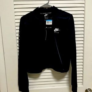 Nike Black Satin Cropped Loose Fit Jacket NWT 🖤